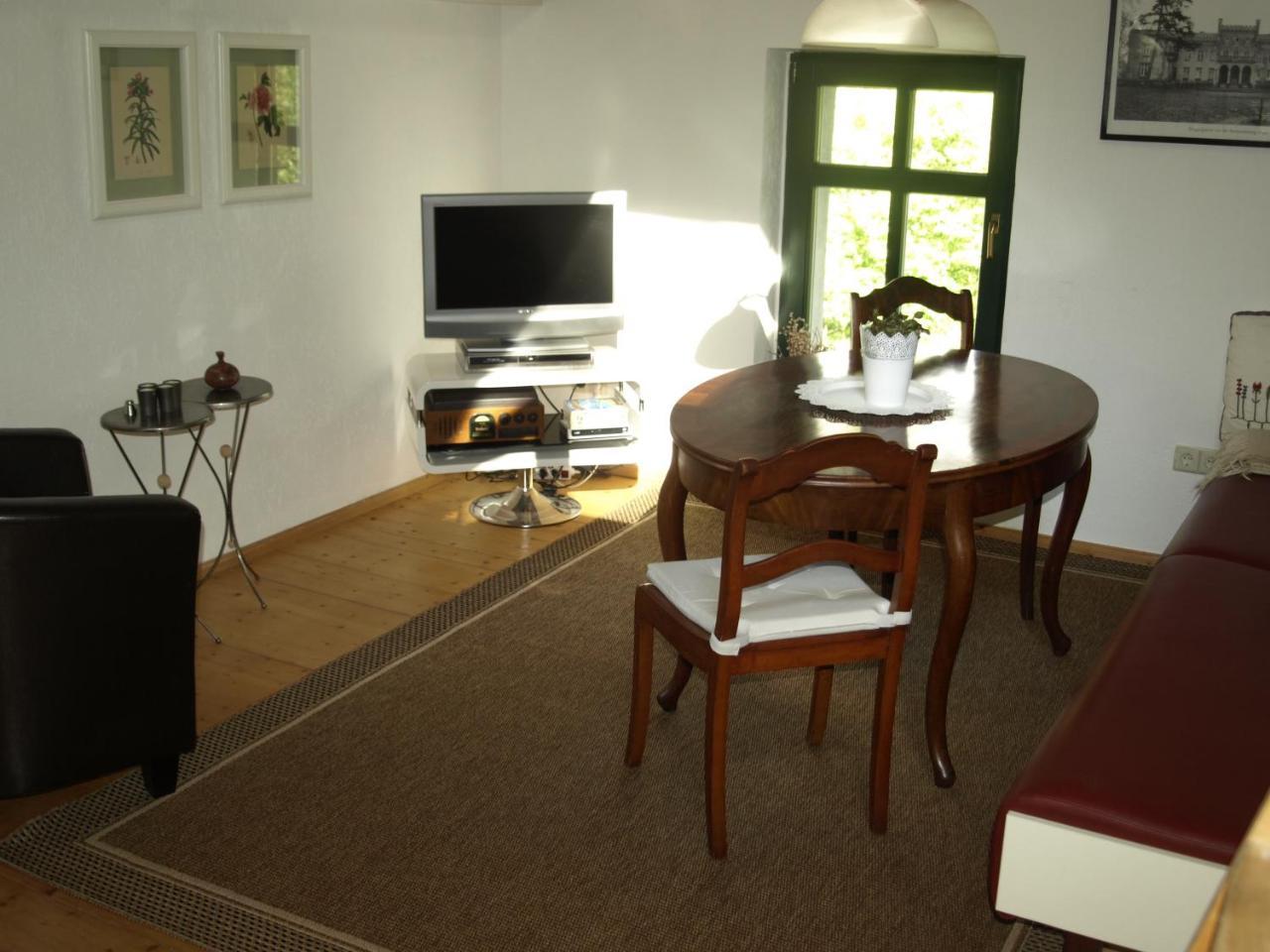 Apartamento Altes Forsthaus Garzau Exterior foto